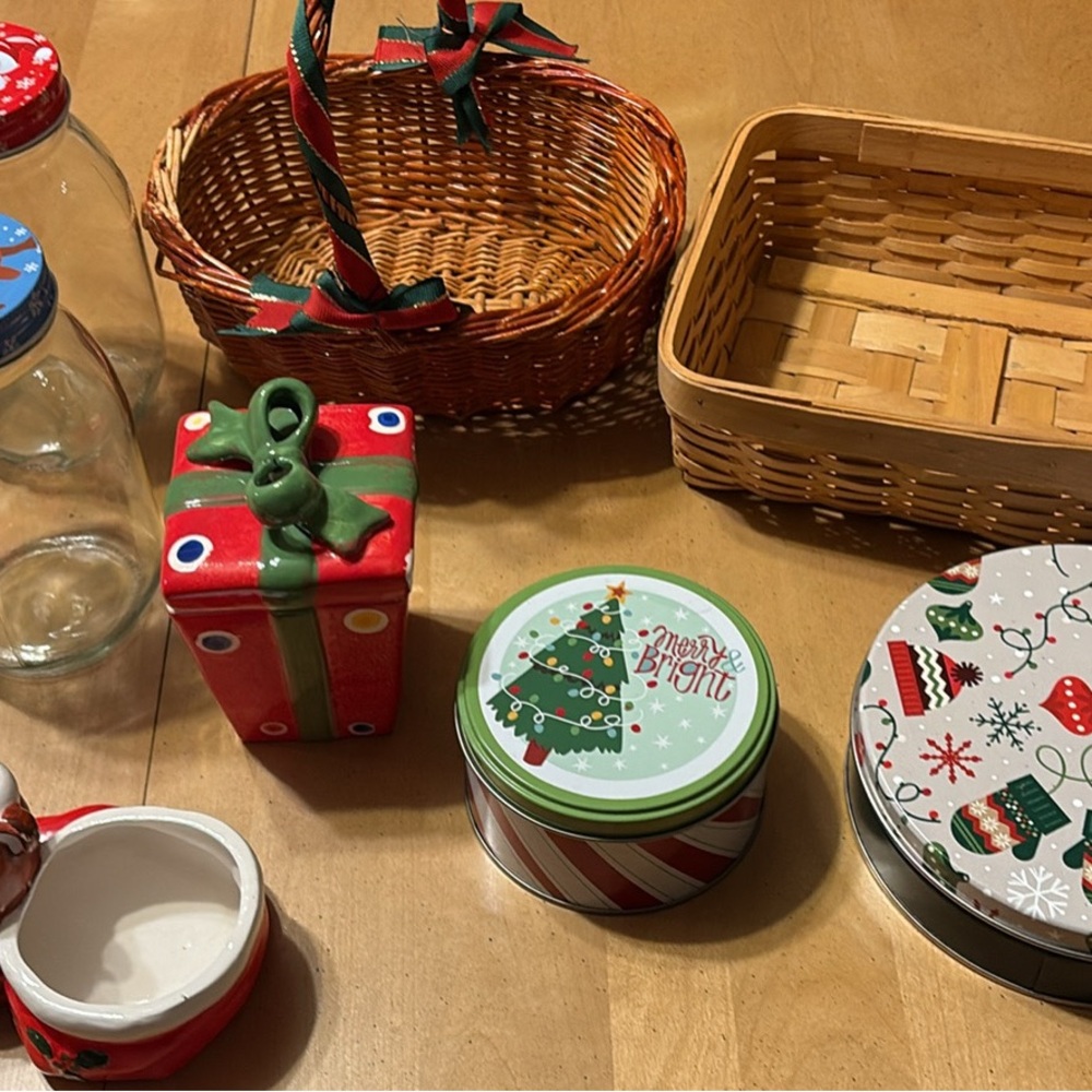 Festive Holiday Tin and Basket Set